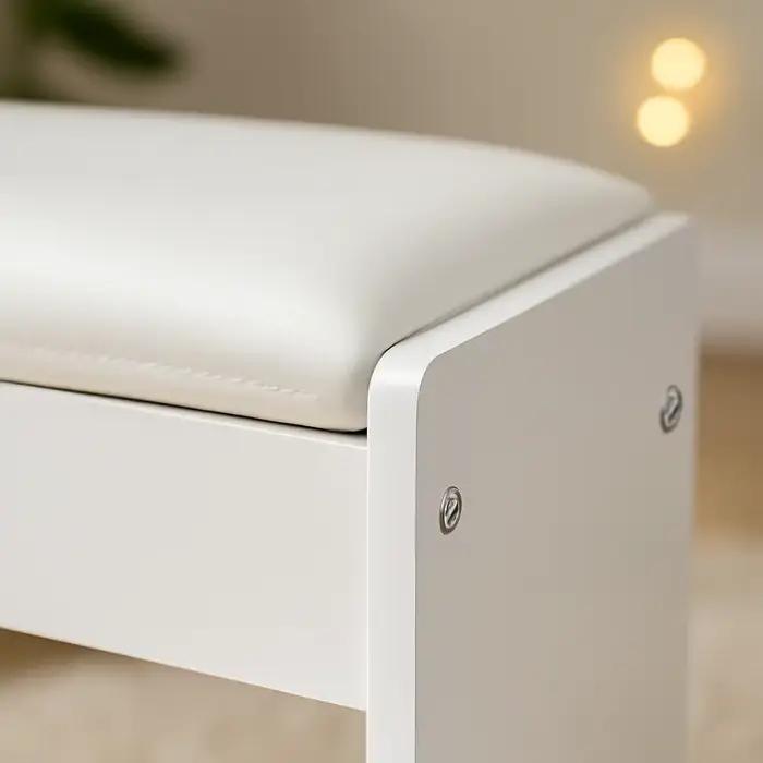 Tabouret de coiffeuse blanc minimaliste avec coussin doux