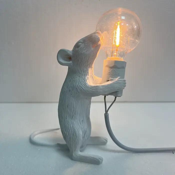 Lampe de Table LED en résine moderne, Design souris chat écureuil, veilleuse de bureau pour la décor
