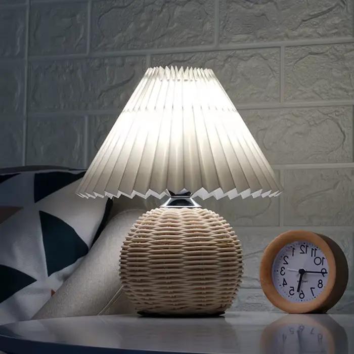 Lampe de Table Vintage en osier avec abat-jour plissé, lampe de chevet, style Boho, en rotin, pour c