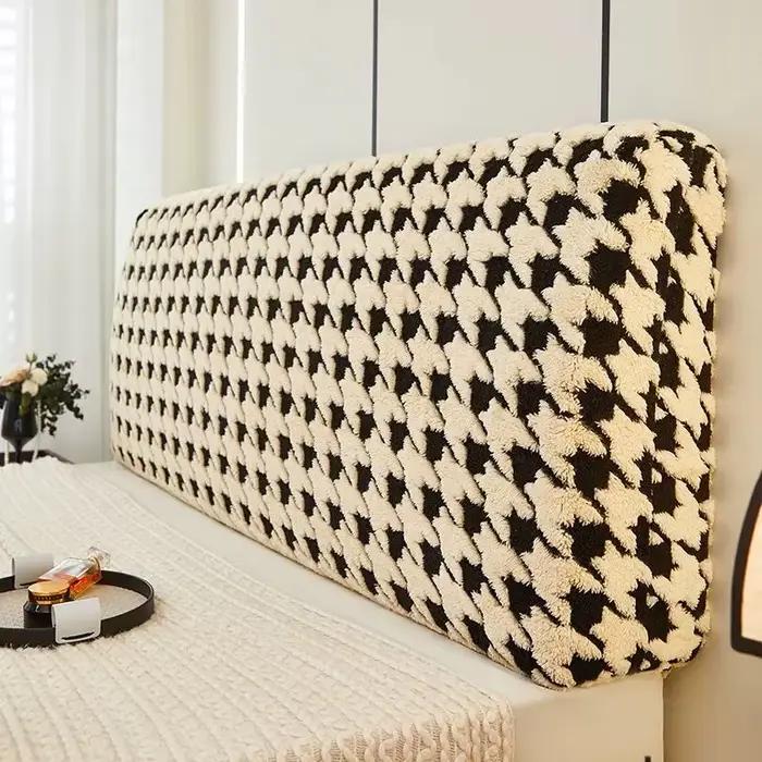 Housse de tête de lit Premium avec grille mille oiseaux, housse de protection anti-poussière en pelu