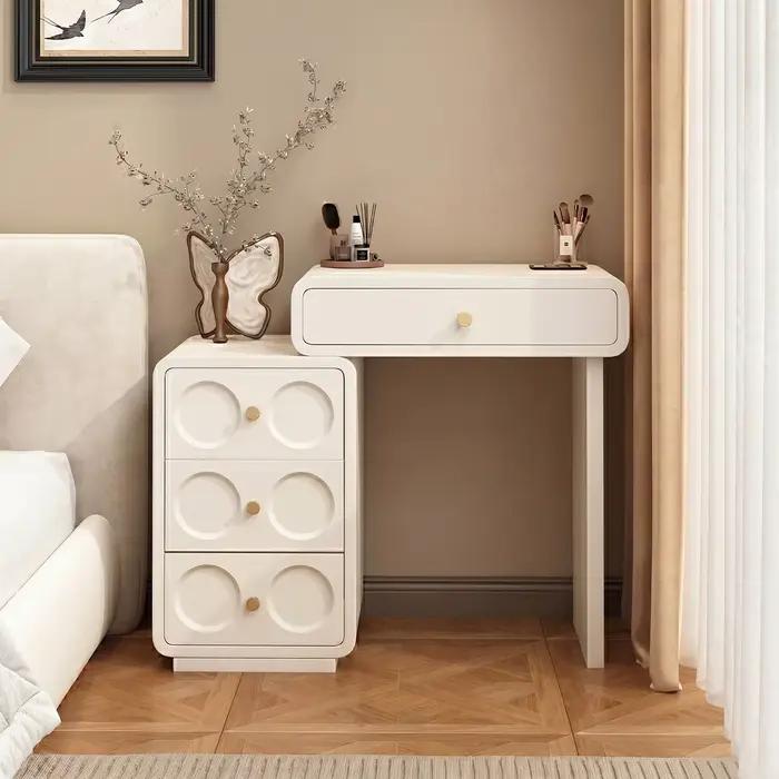 Coiffeuse de chambre blanche style ferme avec étagères de chevet et rangement pour maquillage et caf