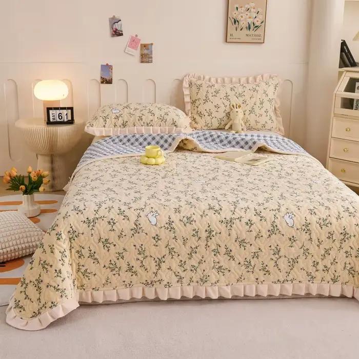 Housse de lit matelassée en velours pour l'hiver