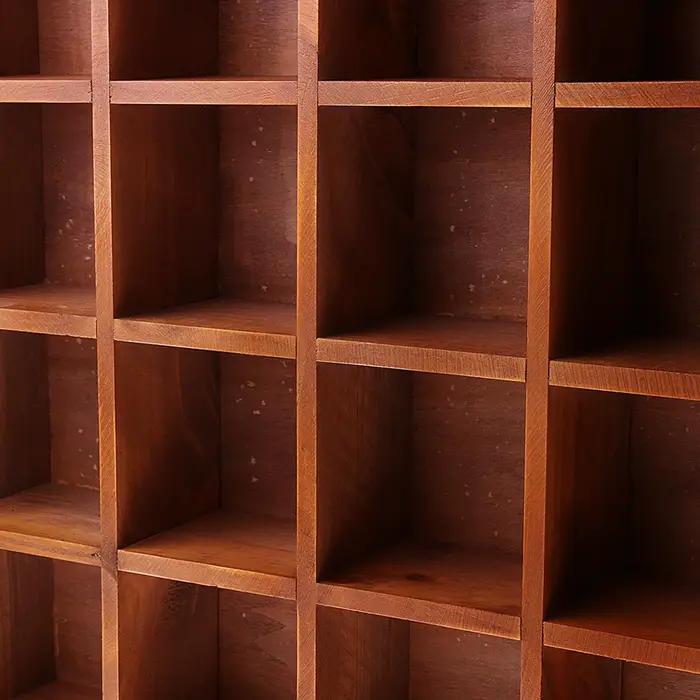 Meuble de rangement en bois