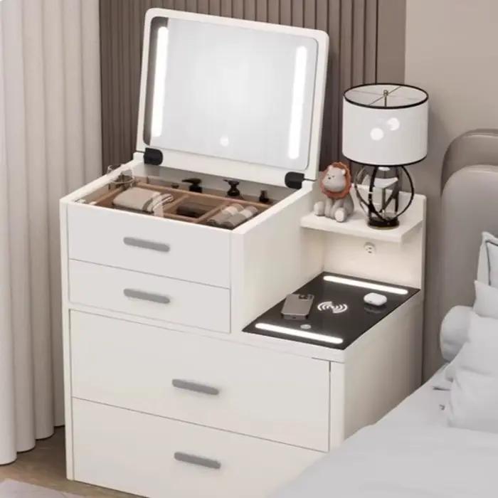 Coiffeuse moderne blanche de style français avec miroir