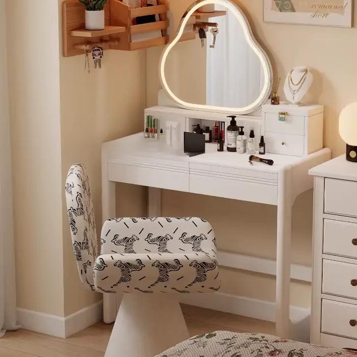 Coiffeuse en bois pour femmes