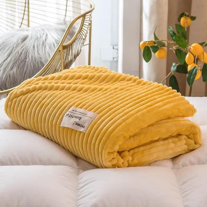 Couverture de lit en flanelle carrée