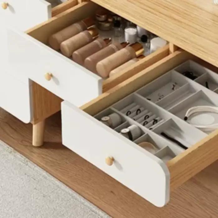 Coiffeuse de chambre à coucher blanche en bois avec miroir