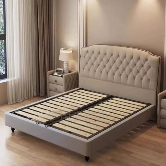 Meubles de maison pour couples : Lit solide de taille Queen