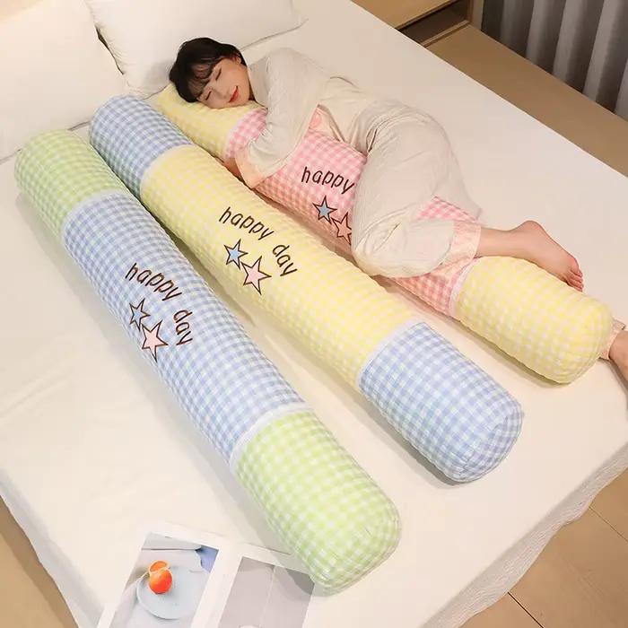 Coussin corporel cylindrique à carreaux pour dormeurs latéraux