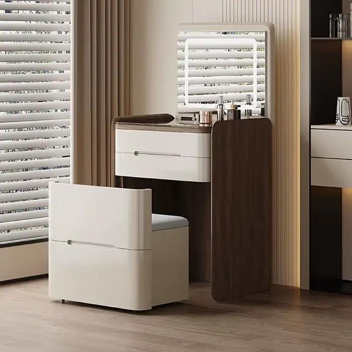 Petites commodes avec tiroirs