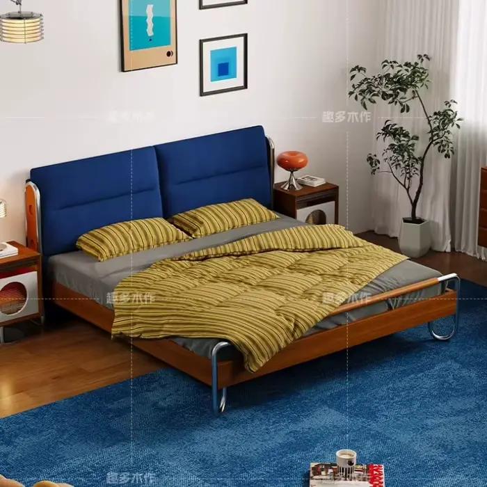 Lit tendance 150x200cm avec cadre en bois