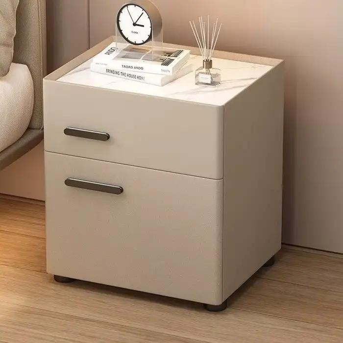 Table de Chevet Minimaliste de Luxe Chic Moderne en Bois avec Rangement et Station de Recharge – Décoration Intérieure pour Chambre