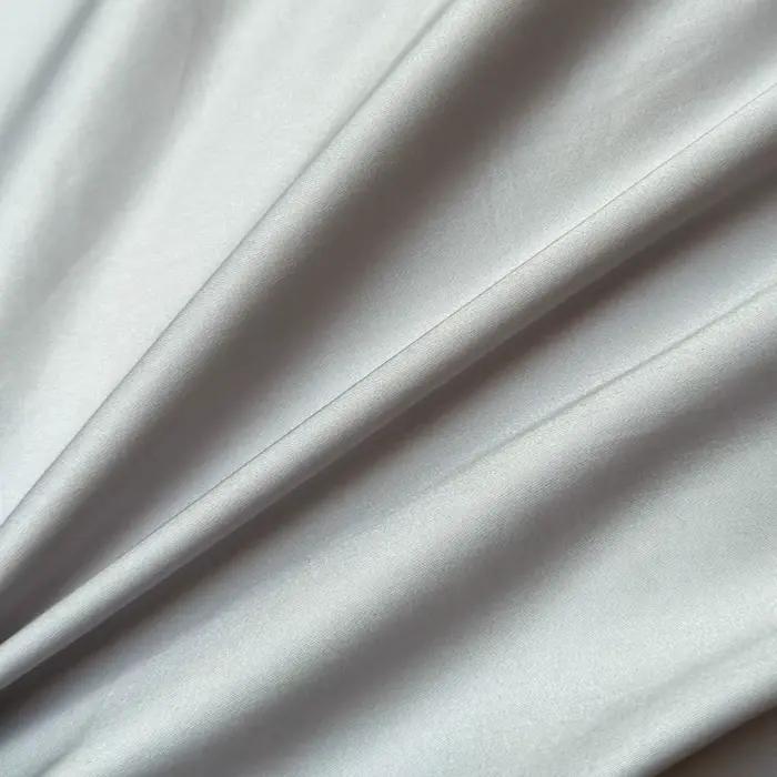 Parure de lit de luxe européenne 100 % coton, broderie lettre, pour lit Queen et King, housse de couette en satin lisse, drap et taies d'oreiller