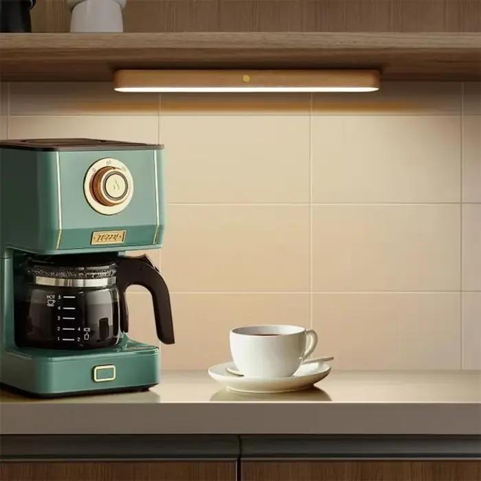 Lampe de chevet murale LED sans fil en bois