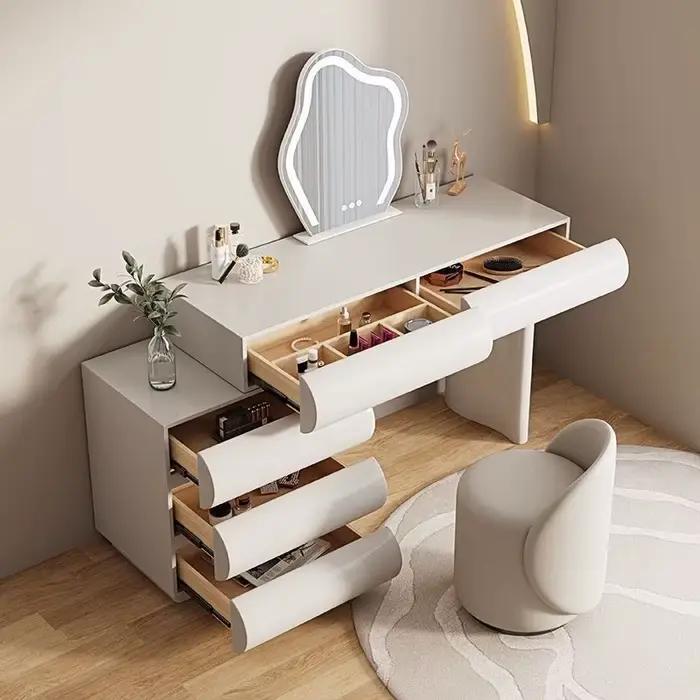 Table de maquillage élégante de style nordique avec tiroirs