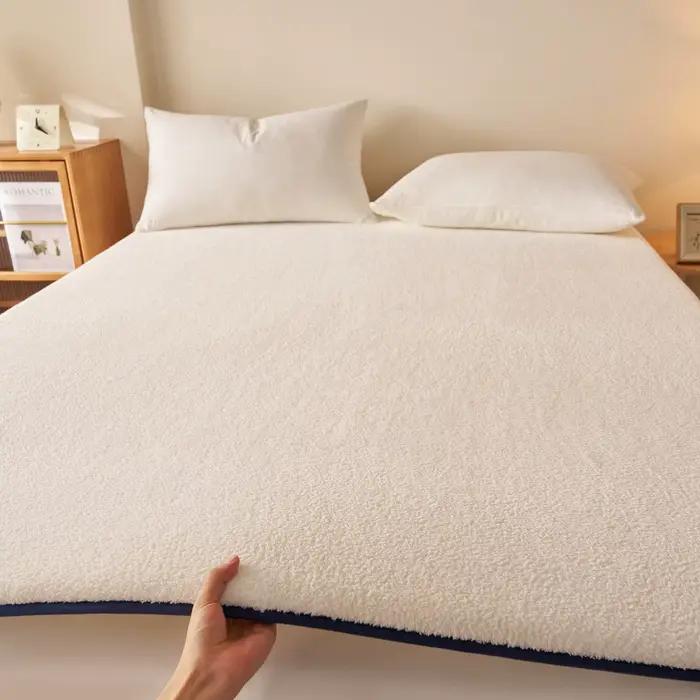 Surmatelas épais et chaud avec housse matelassée et remplissage