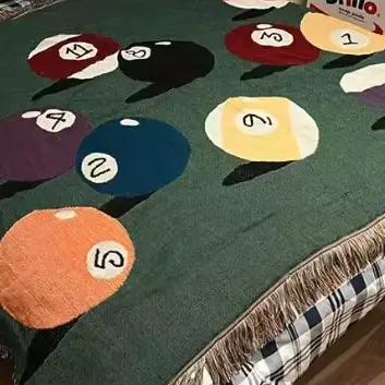 Couverture à franges à motif de boules de billard