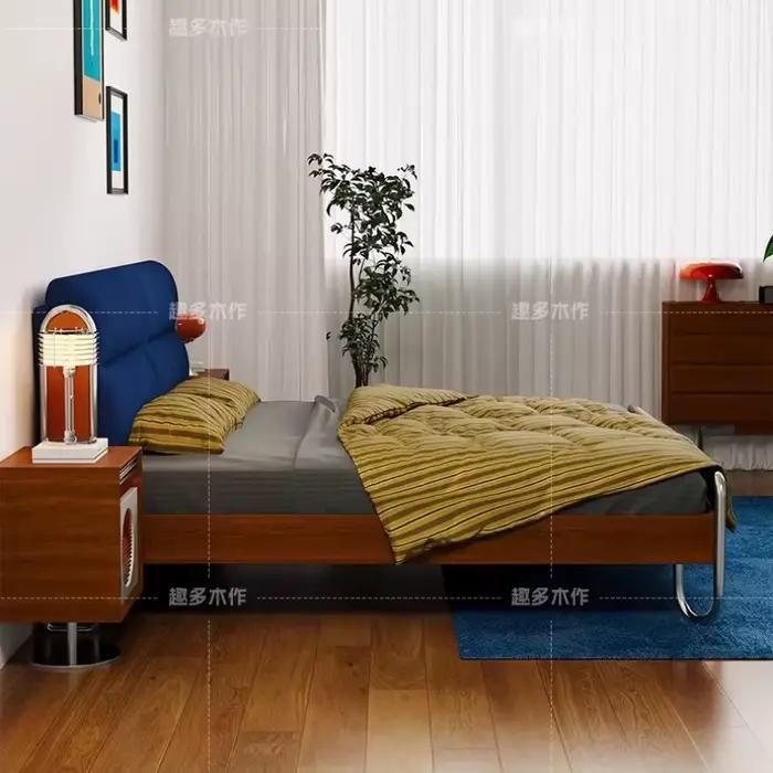 Lit tendance 150x200cm avec cadre en bois
