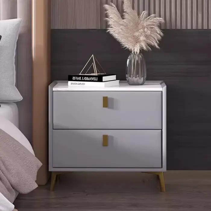 Table De chevet De beauté à la mode