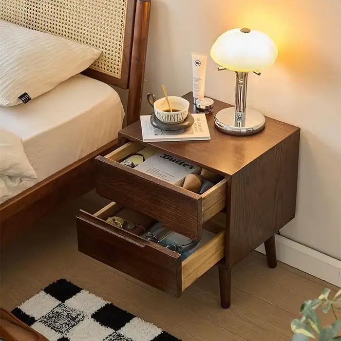 Tables de chevet en bois