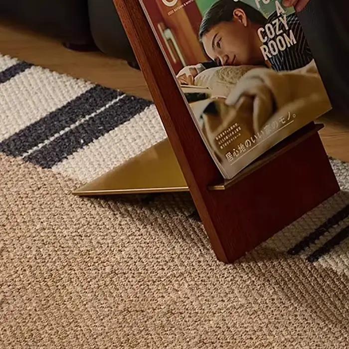 Table De chevet en métal peu encombrante