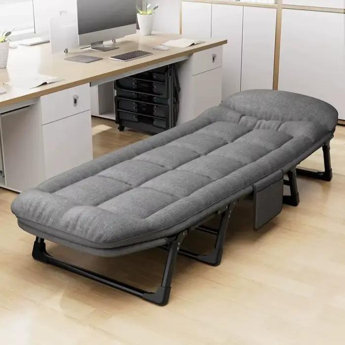 Lit simple pliant en fer avec matelas
