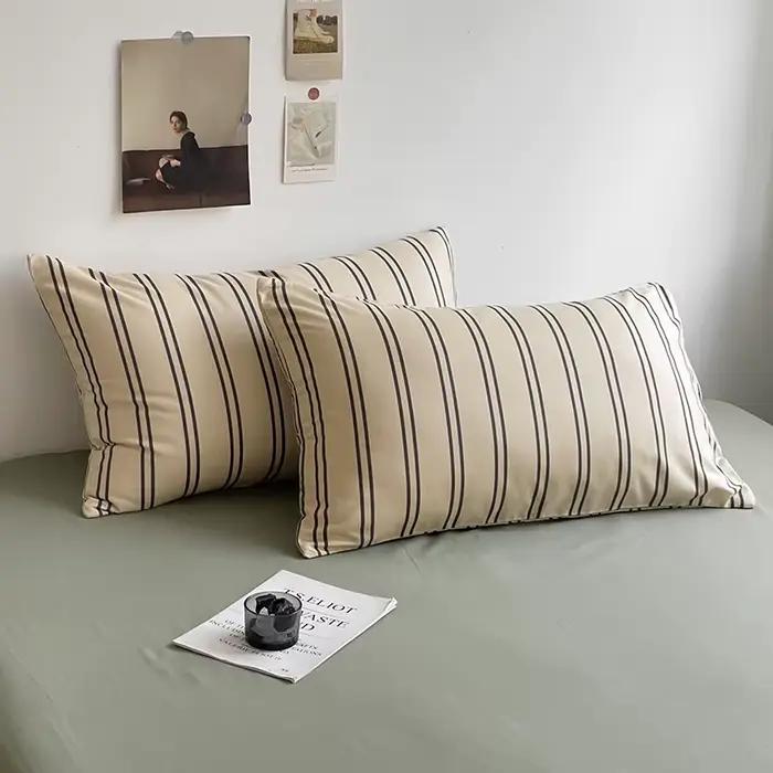 Parure de lit à rayures avec taie d'oreiller