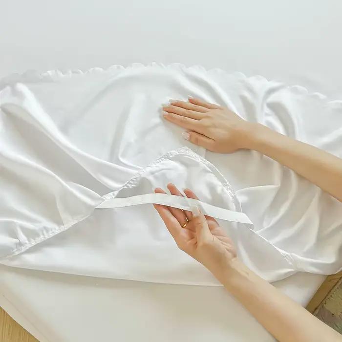 Jupe de lit à volants blanc et noir