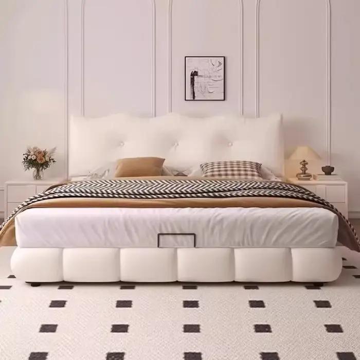 Lits Queen Size avec têtes de lit rembourrées