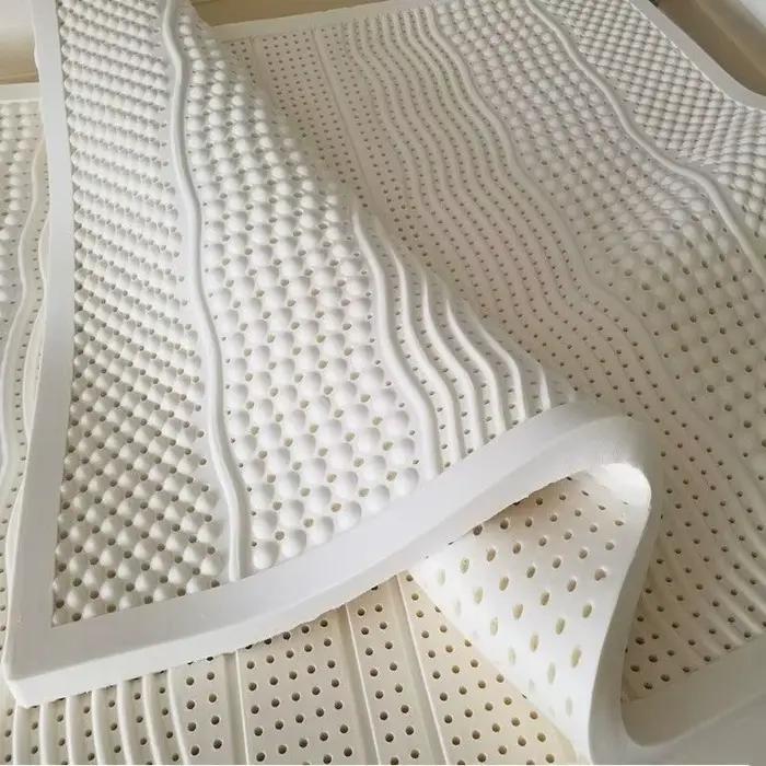 Matelas en latex 100% naturel thaïlandais avec housse