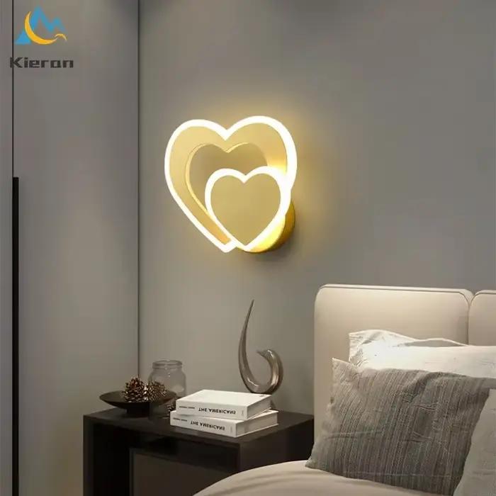 Applique murale LED moderne en forme de cœur, luminaire décoratif d'intérieur, idéal pour une chambre à coucher, un bureau, un Restaurant, un hôtel, un KTV, une table de chevet ou un salon