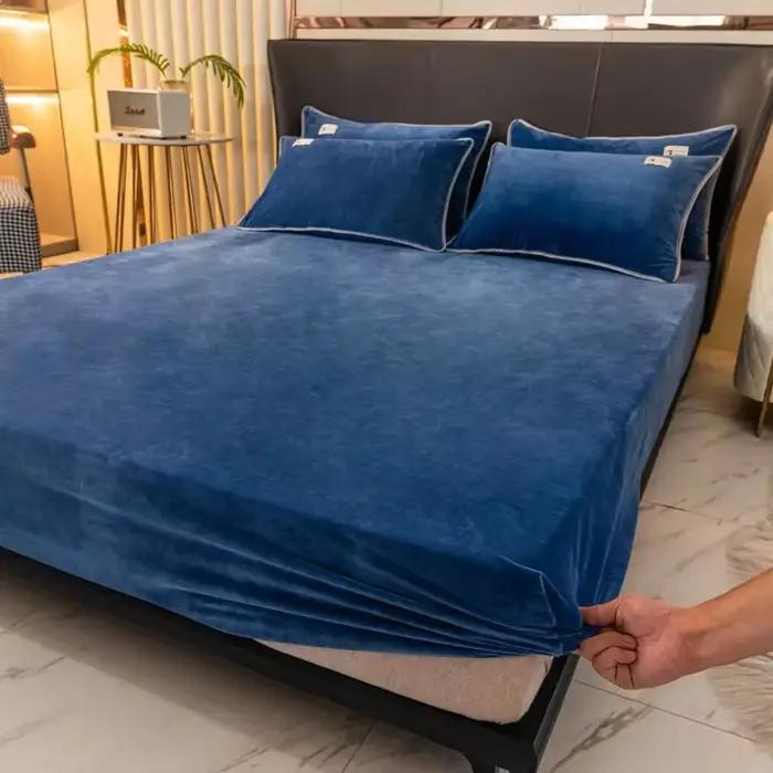 Drap-housse en velours doux avec bandes élastiques