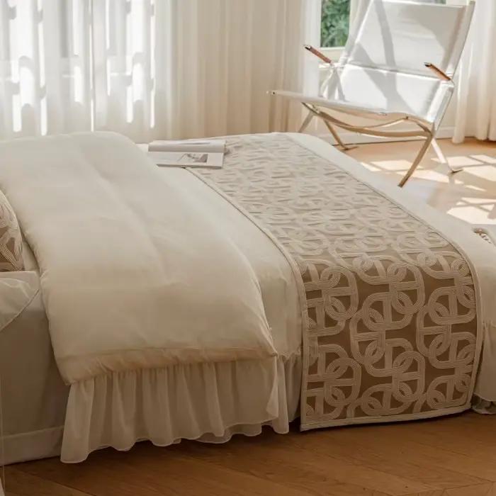 Couvre-lit Jacquard Géométrique Haut de Gamme
