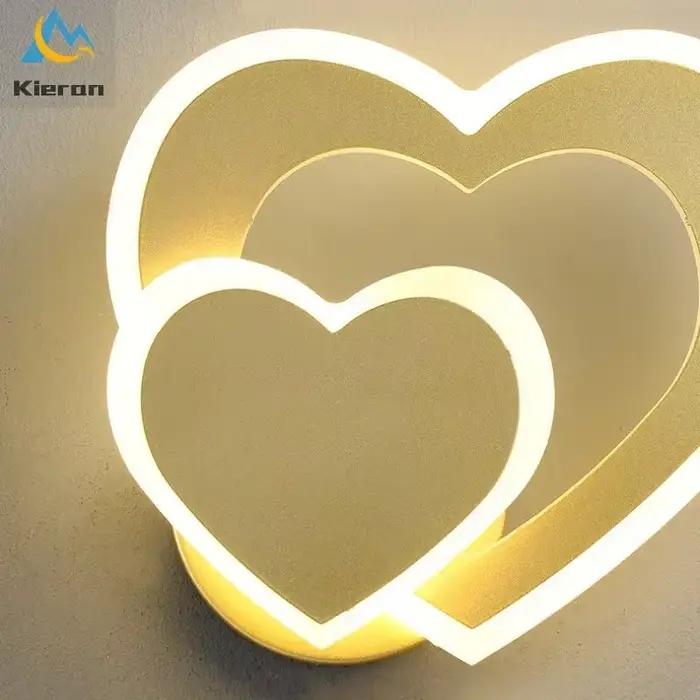 Applique murale LED moderne en forme de cœur, luminaire décoratif d'intérieur, idéal pour une chambre à coucher, un bureau, un Restaurant, un hôtel, un KTV, une table de chevet ou un salon