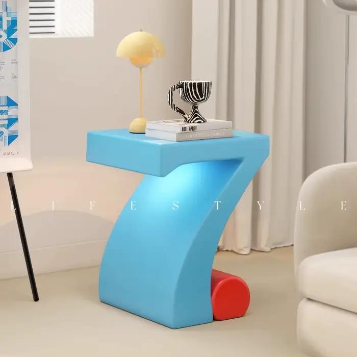 Table de chevet pour petite chambre à coucher