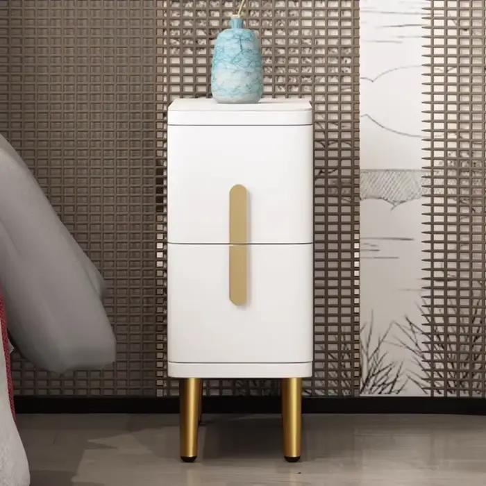 Mini table de chevet mobile