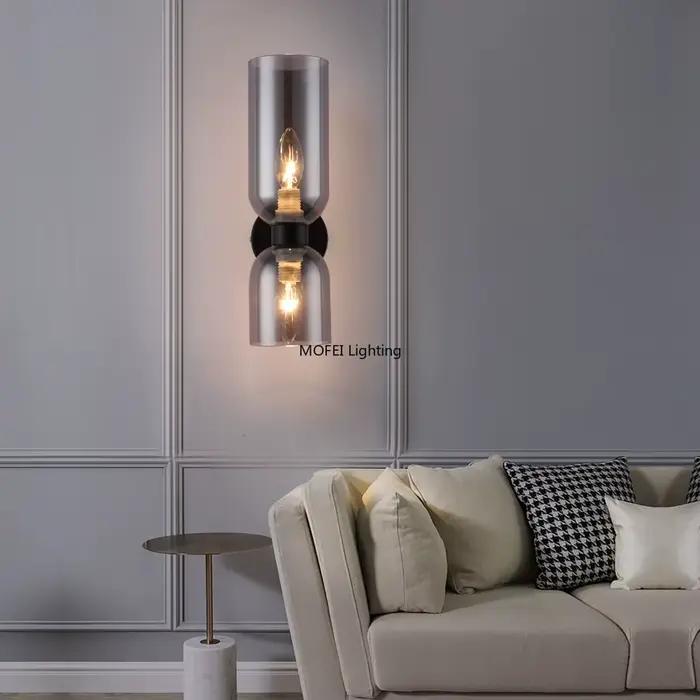 Applique murale de chevet de luxe postmoderne avec abat-jour en verre, éclairage artistique minimaliste moderne pour couloir et escalier
