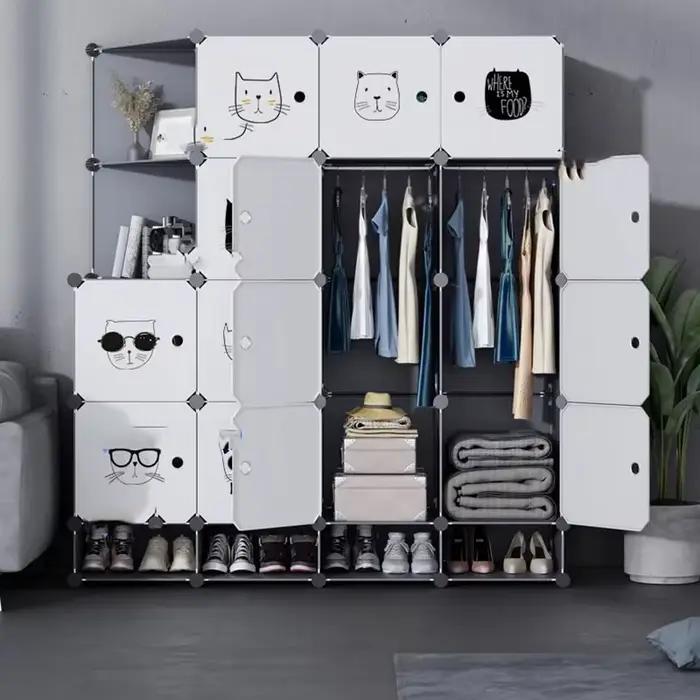 Armoire compacte moderne et peu encombrante