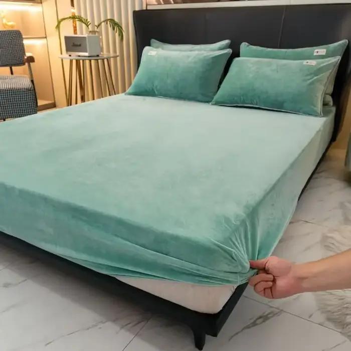Drap-housse en velours doux avec bandes élastiques