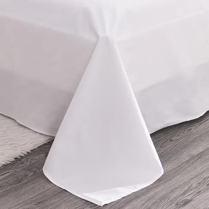 Un drap de lit simple (sans taie d'oreiller ou noyau)