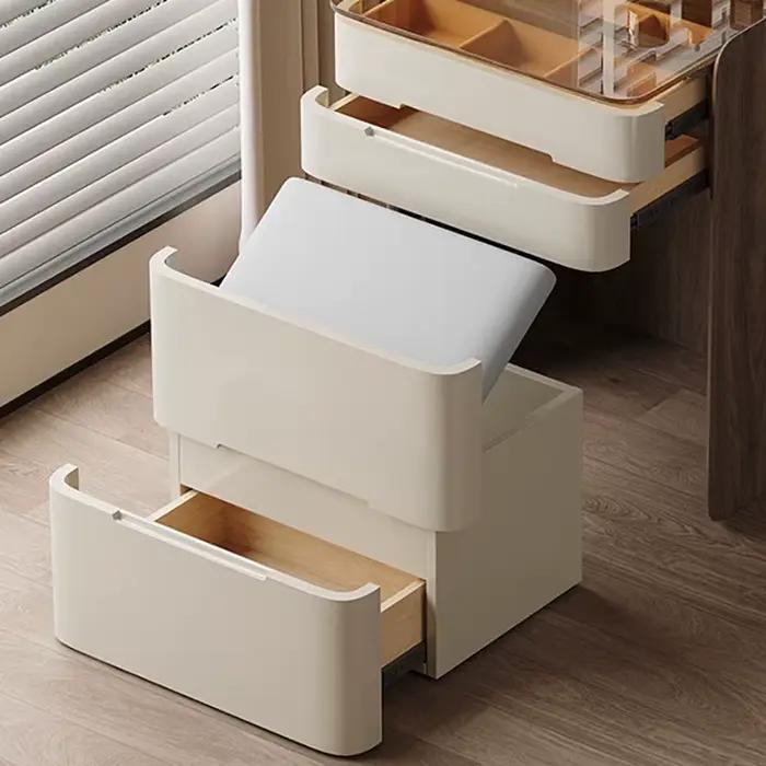 Petites commodes avec tiroirs