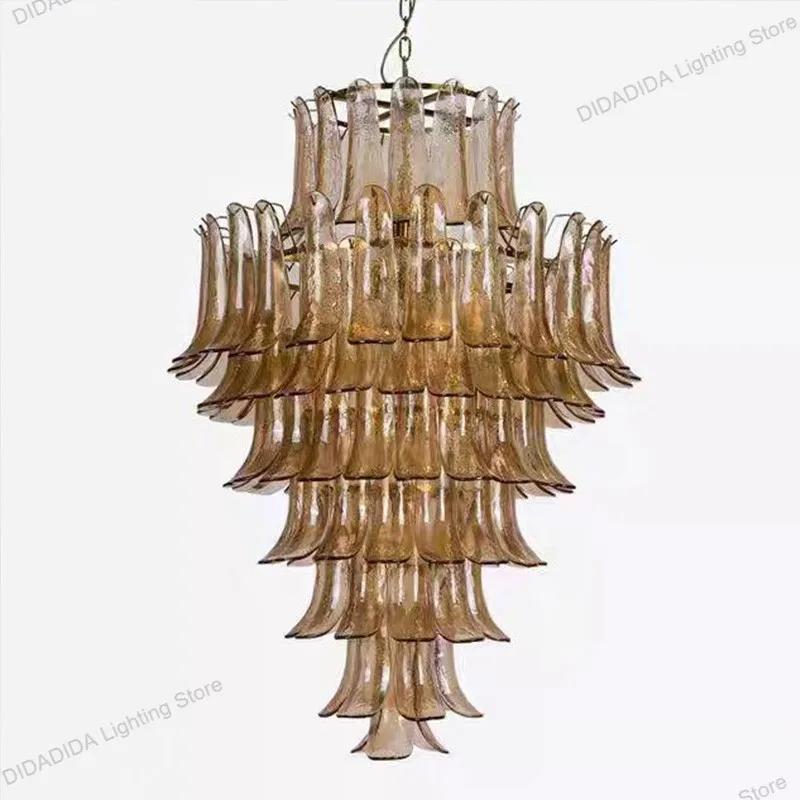 Lampe à suspension en verre fer à cheval de Murano personnalisée, avec motif de pétales, émaillée multicolore, faite à la main pour plafonds en laiton, 2025