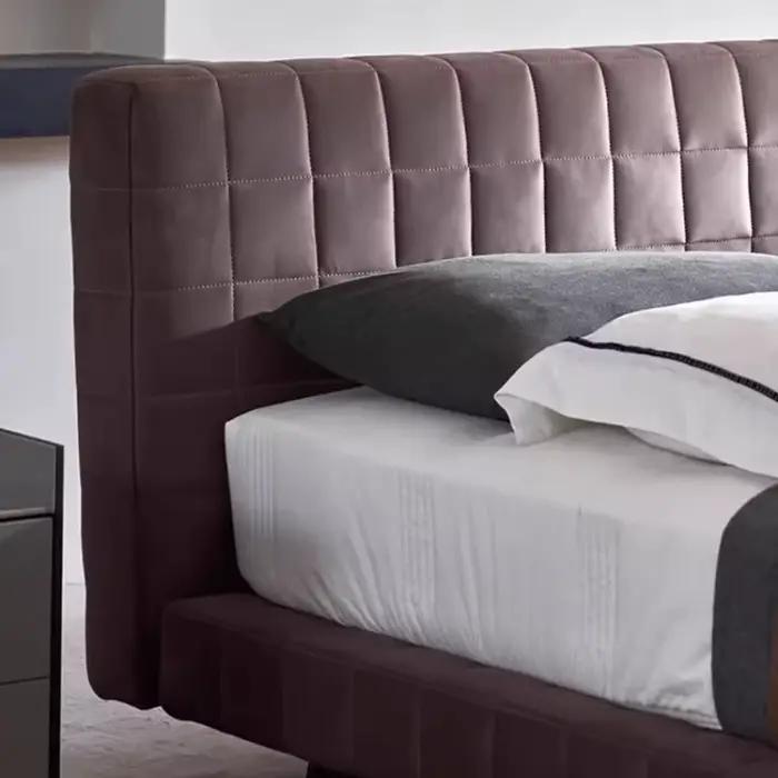 Décoration de chambre à coucher moderne pour couples