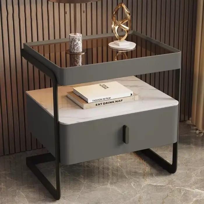 Table de chevet vintage haut de gamme