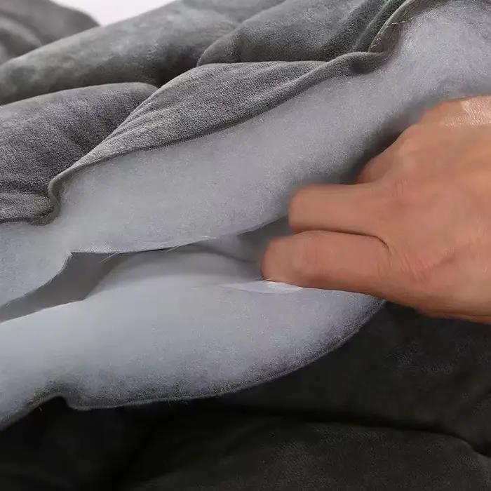 Couvre-tête de lit matelassé en velours brodé